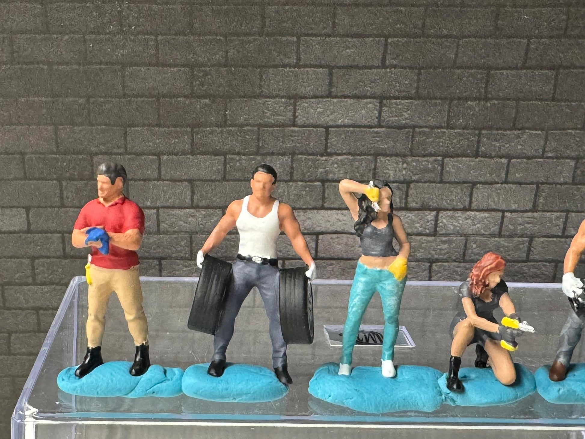 1:64 Miniature Human Figures - Painted SET - great for Dioramas / Hot Wheels - Muscle Mechanics Set - Miniatures 1.10" American Diorama