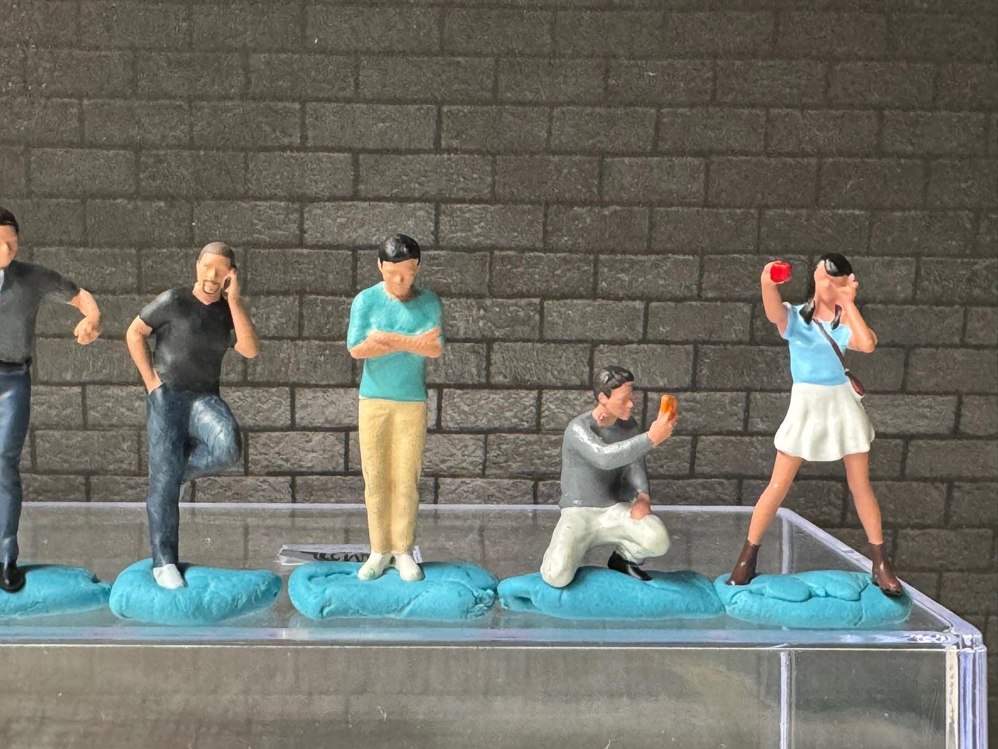 1:64 Miniature Human Figures - Painted SET - great for Dioramas / Hot Wheels - Car Enthusiasts Set - Miniatures 1.10" American Diorama