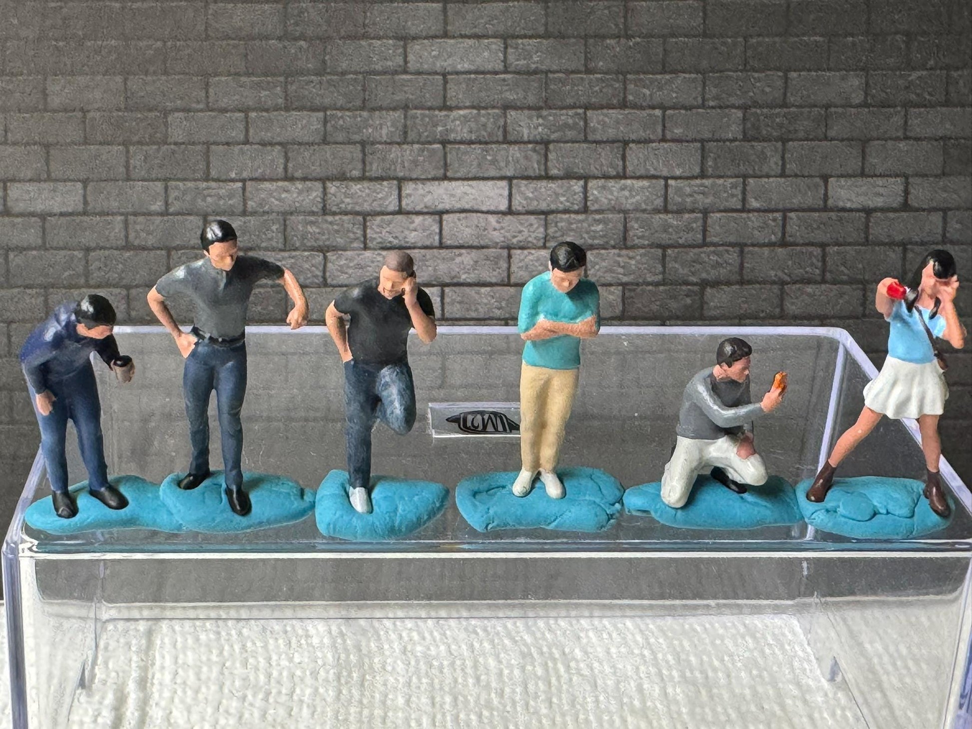 1:64 Miniature Human Figures - Painted SET - great for Dioramas / Hot Wheels - Car Enthusiasts Set - Miniatures 1.10" American Diorama