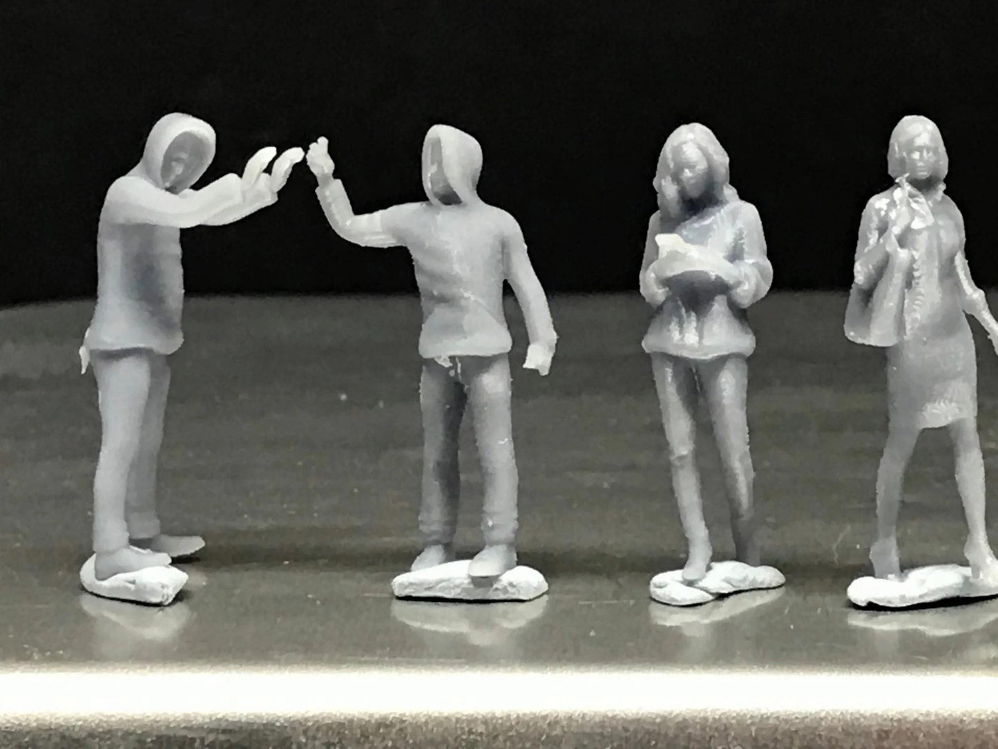 Double G 1:64 Miniature Human Figures - 3D Printed - Unpainted - great for Dioramas - Made in the USA LOT 44 - Miniature 1.10 Graffiti