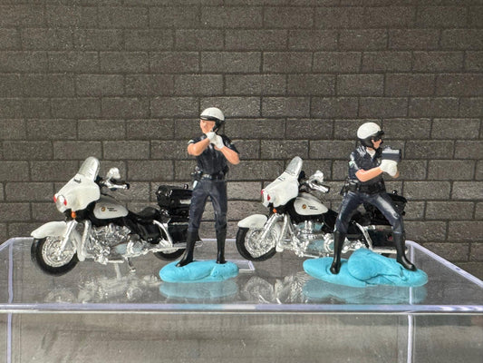 1:64 Miniature Human Figures - Painted SET - great for Dioramas / Hot Wheels - Cops and Motorcycles - Miniatures 1.10" American Diorama