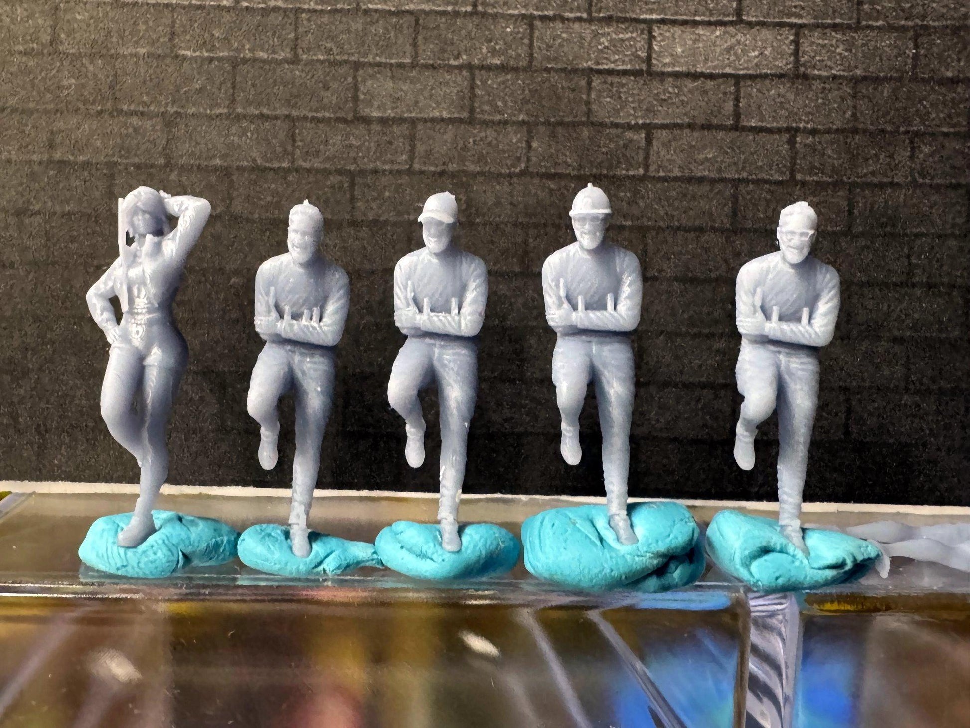 Double G 1:64 Miniature Human Figures - 3D Printed - Unpainted - great for Dioramas - Made in the USA LOT 634 Miniature 1.10