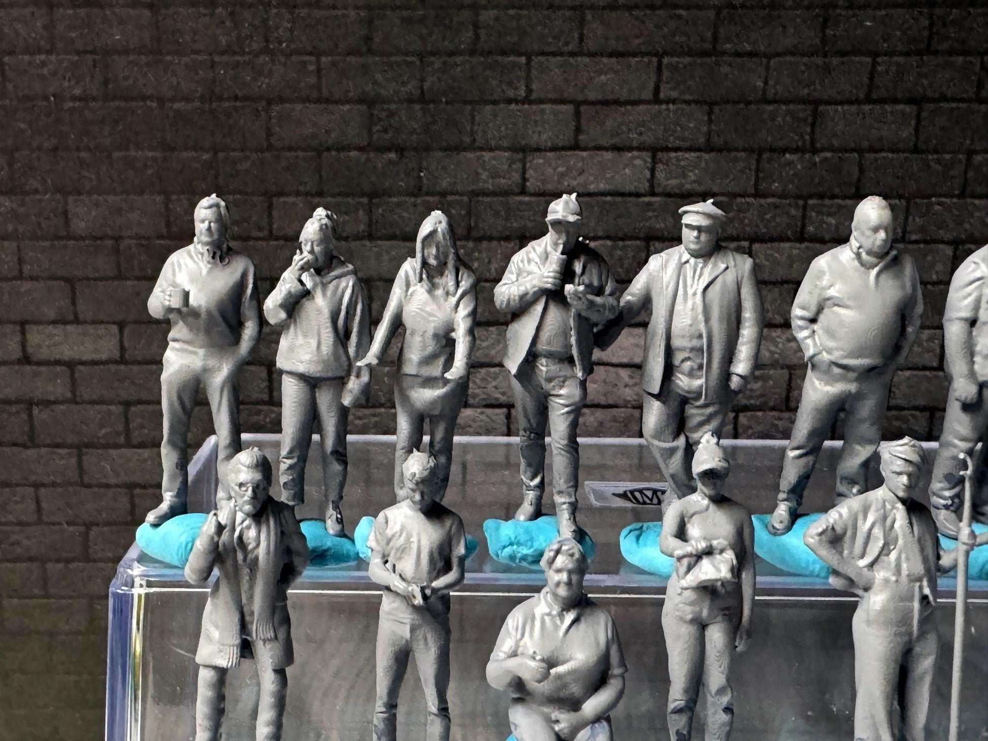 Double G 1:64 Miniature Human Figures - 3D Printed - Unpainted - great for Dioramas - Made in the USA LOT 644 Miniature 1.10