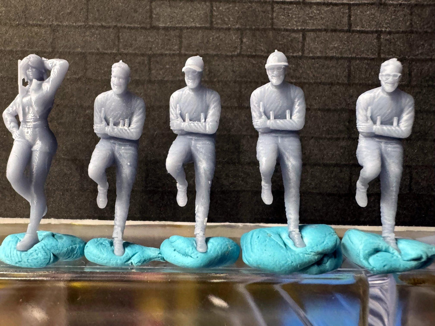 Double G 1:64 Miniature Human Figures - 3D Printed - Unpainted - great for Dioramas - Made in the USA LOT 634 Miniature 1.10