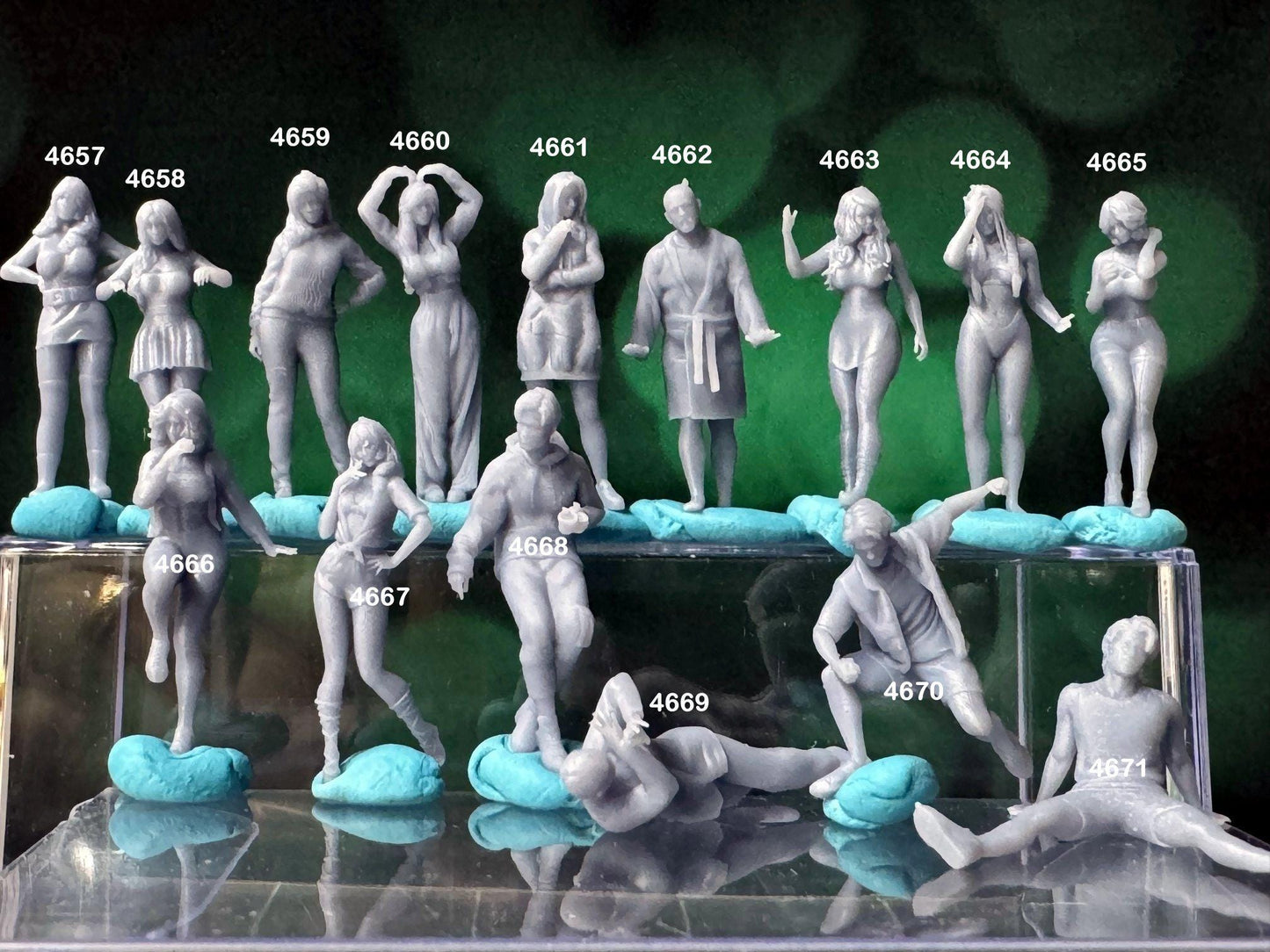 Double G 1:64 Miniature Human Figures - 3D Printed - Unpainted - great for Dioramas - Made in the USA LOT 648 Miniature 1.10