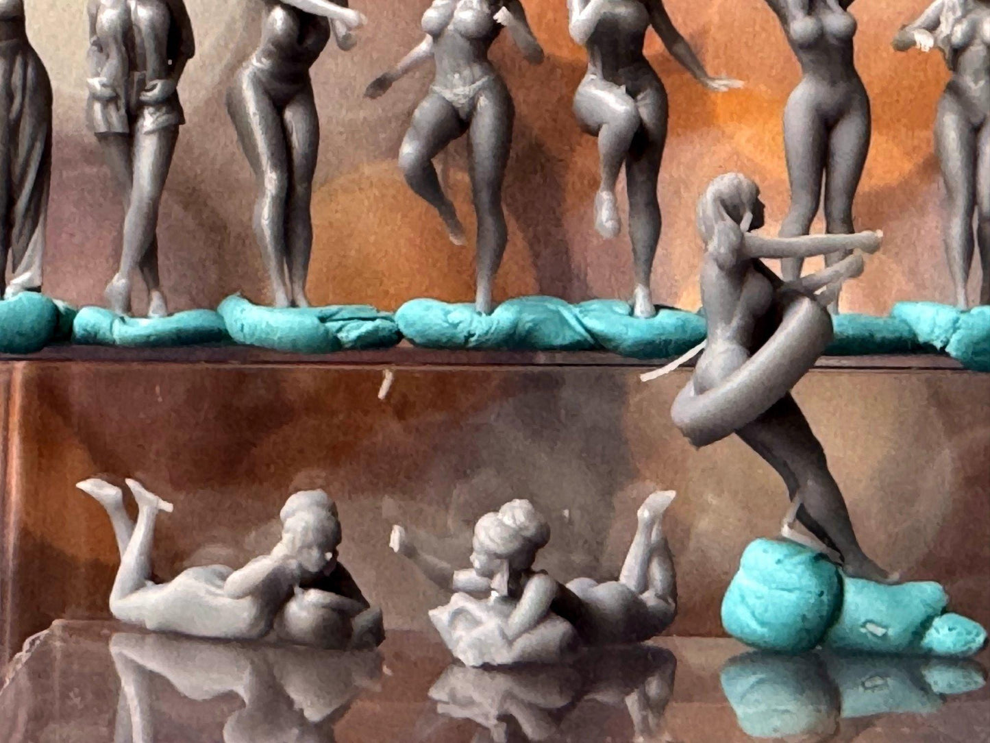 Double G 1:64 Miniature Human Figures - 3D Printed - Unpainted - great for Dioramas - Made in the USA LOT 649 Miniature 1.10