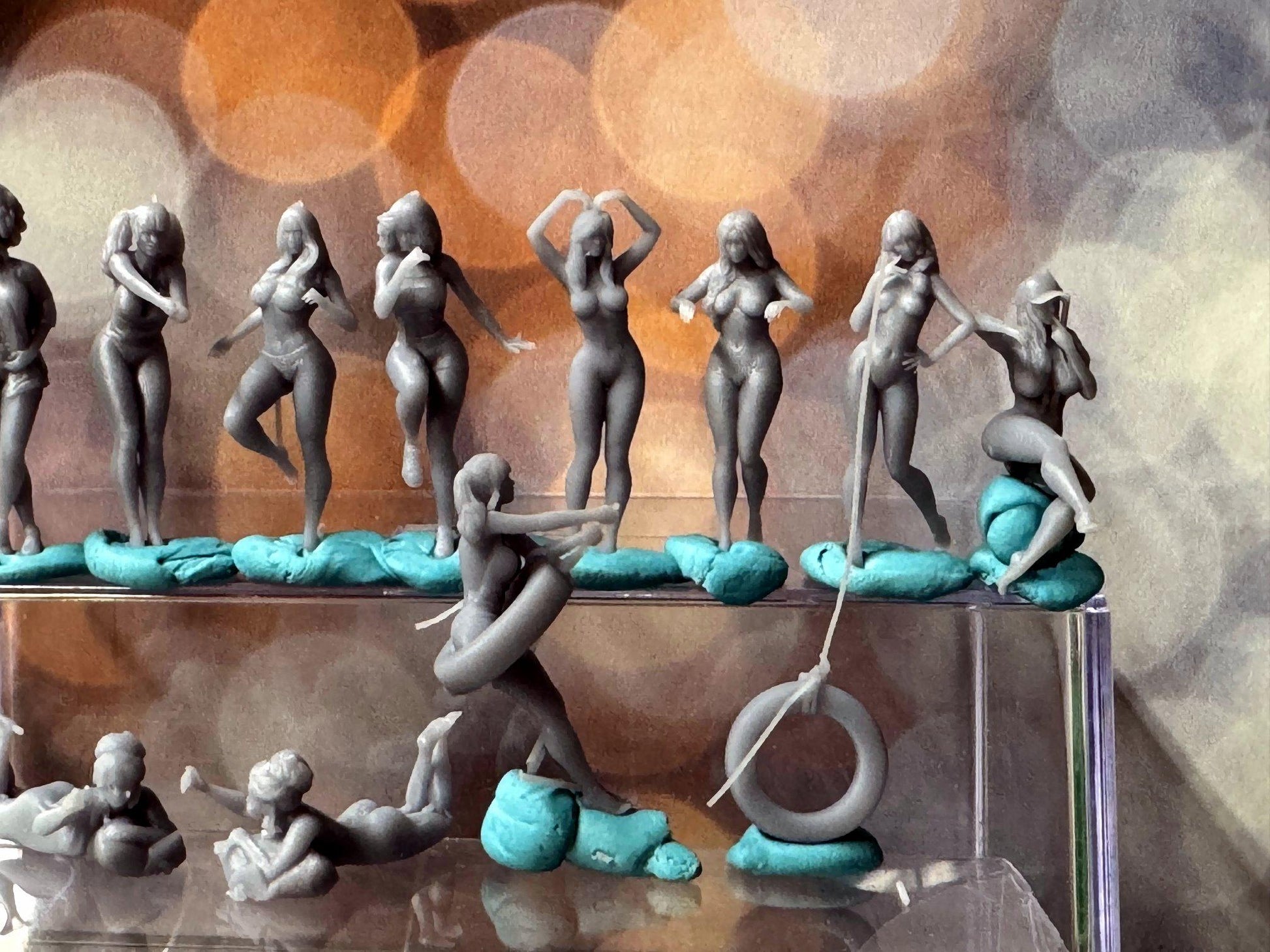 Double G 1:64 Miniature Human Figures - 3D Printed - Unpainted - great for Dioramas - Made in the USA LOT 649 Miniature 1.10