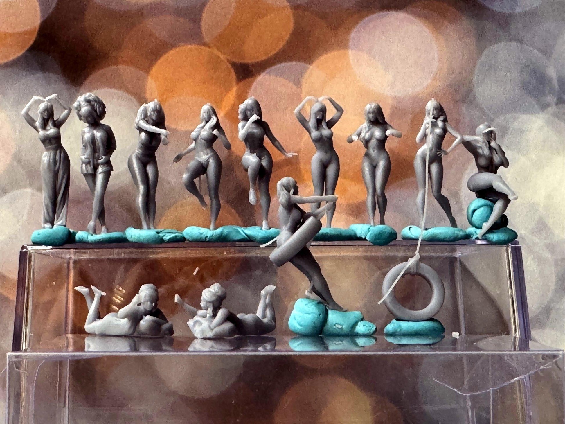 Double G 1:64 Miniature Human Figures - 3D Printed - Unpainted - great for Dioramas - Made in the USA LOT 649 Miniature 1.10