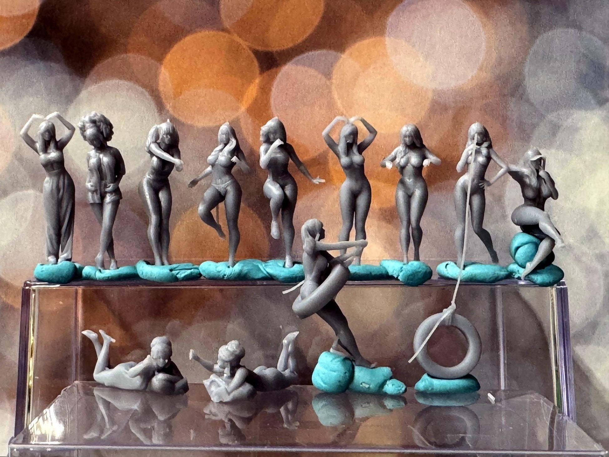 Double G 1:64 Miniature Human Figures - 3D Printed - Unpainted - great for Dioramas - Made in the USA LOT 649 Miniature 1.10