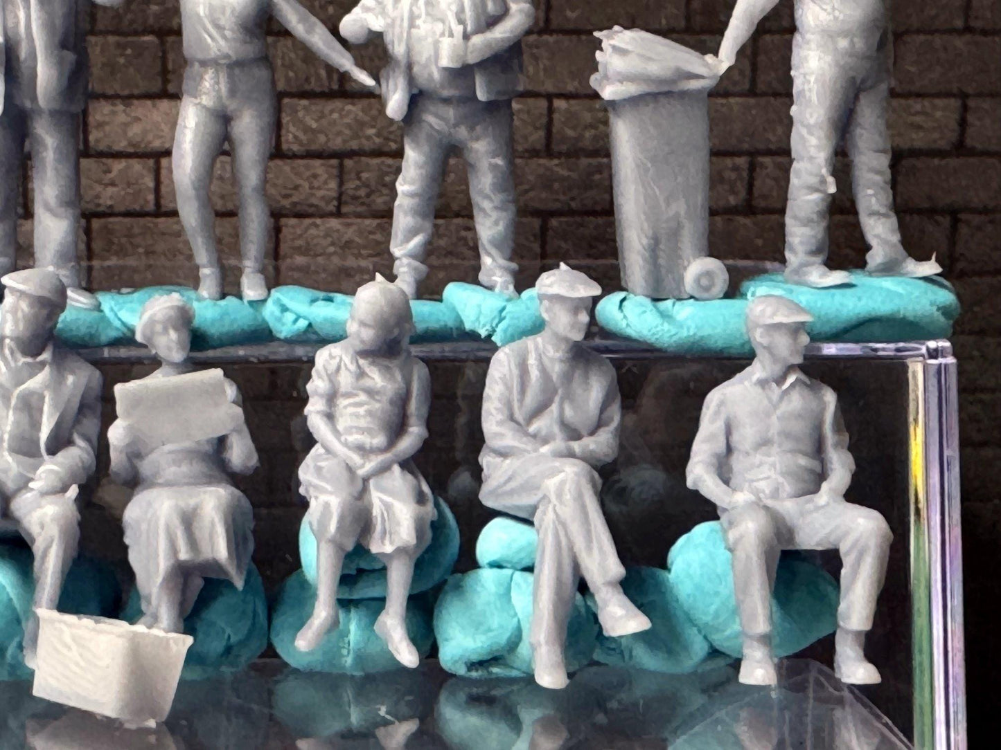 Double G 1:64 Miniature Human Figures - 3D Printed - Unpainted - great for Dioramas - Made in the USA LOT 650 Miniature 1.10
