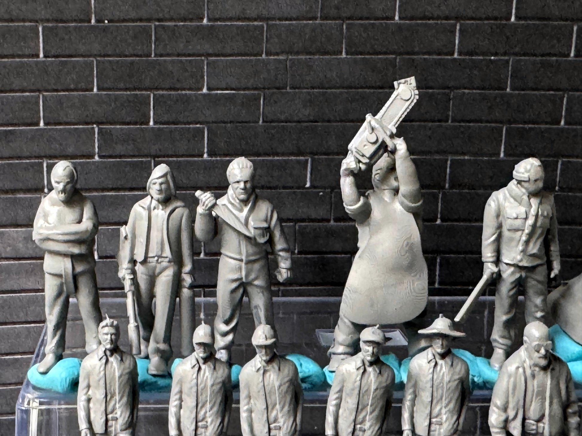 Double G 1:64 Miniature Human Figures - 3D Printed - Unpainted - great for Dioramas - Made in the USA LOT 645 Miniature 1.10
