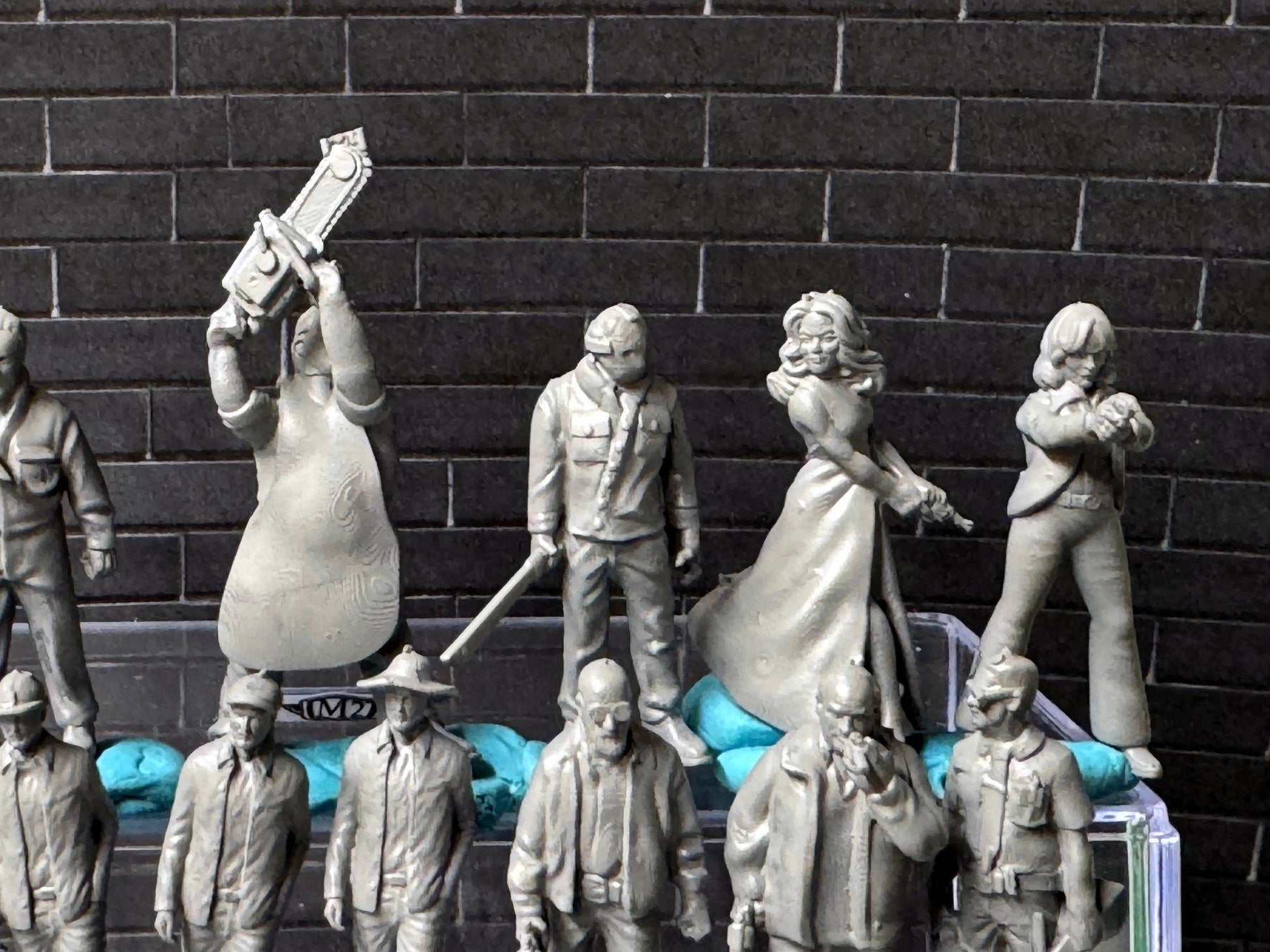 Double G 1:64 Miniature Human Figures - 3D Printed - Unpainted - great for Dioramas - Made in the USA LOT 645 Miniature 1.10