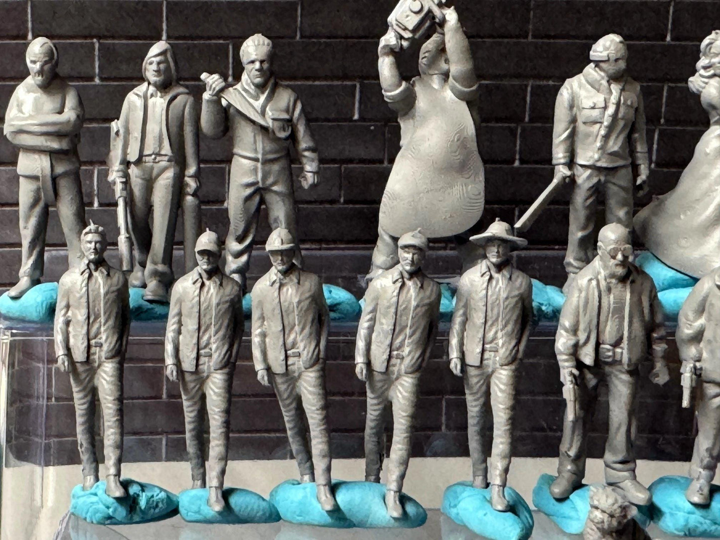 Double G 1:64 Miniature Human Figures - 3D Printed - Unpainted - great for Dioramas - Made in the USA LOT 645 Miniature 1.10