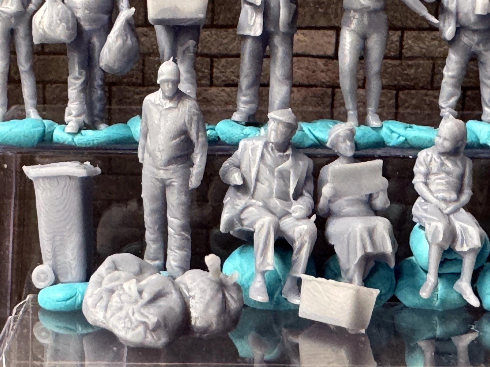 Double G 1:64 Miniature Human Figures - 3D Printed - Unpainted - great for Dioramas - Made in the USA LOT 650 Miniature 1.10