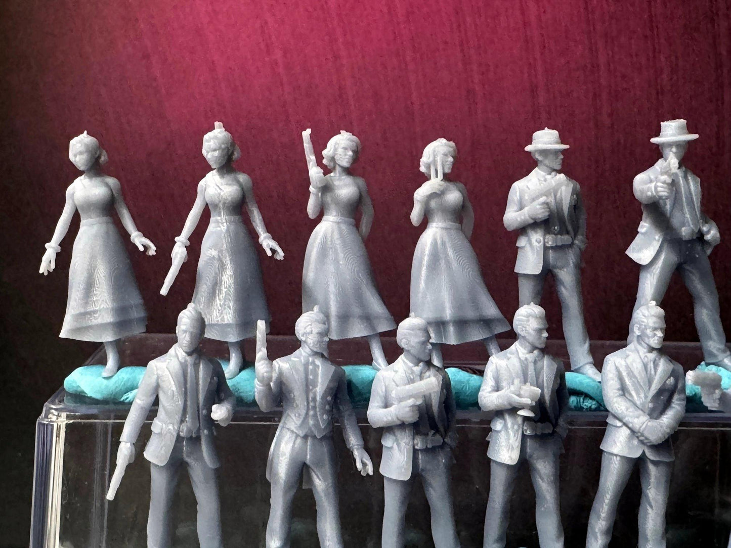 Double G 1:64 Miniature Human Figures - 3D Printed - Unpainted - great for Dioramas - Made in the USA LOT 673 Miniature 1.10