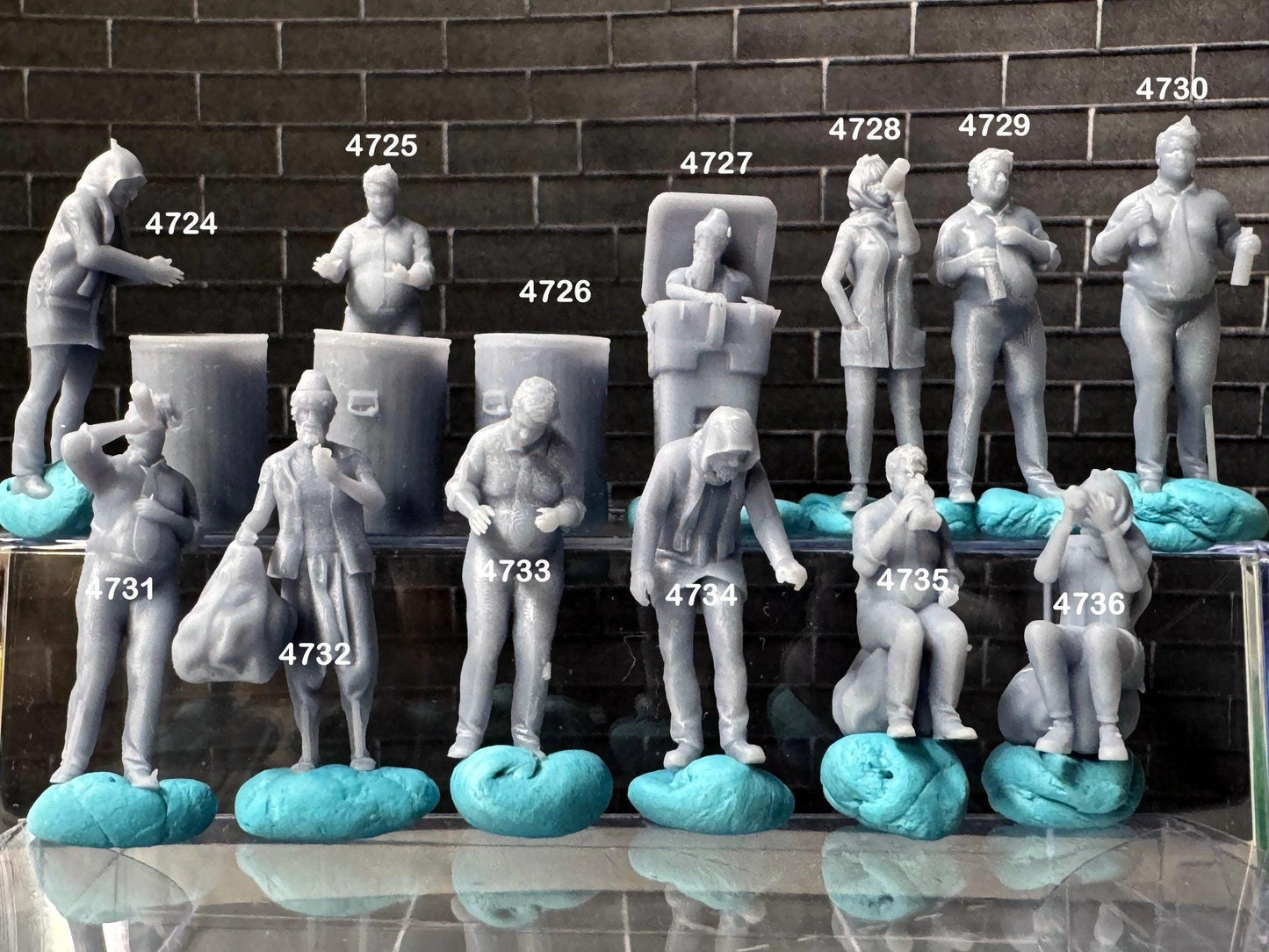 Double G 1:64 Miniature Human Figures - 3D Printed - Unpainted - great for Dioramas - Made in the USA LOT 654 Miniature 1.10 Homeless People