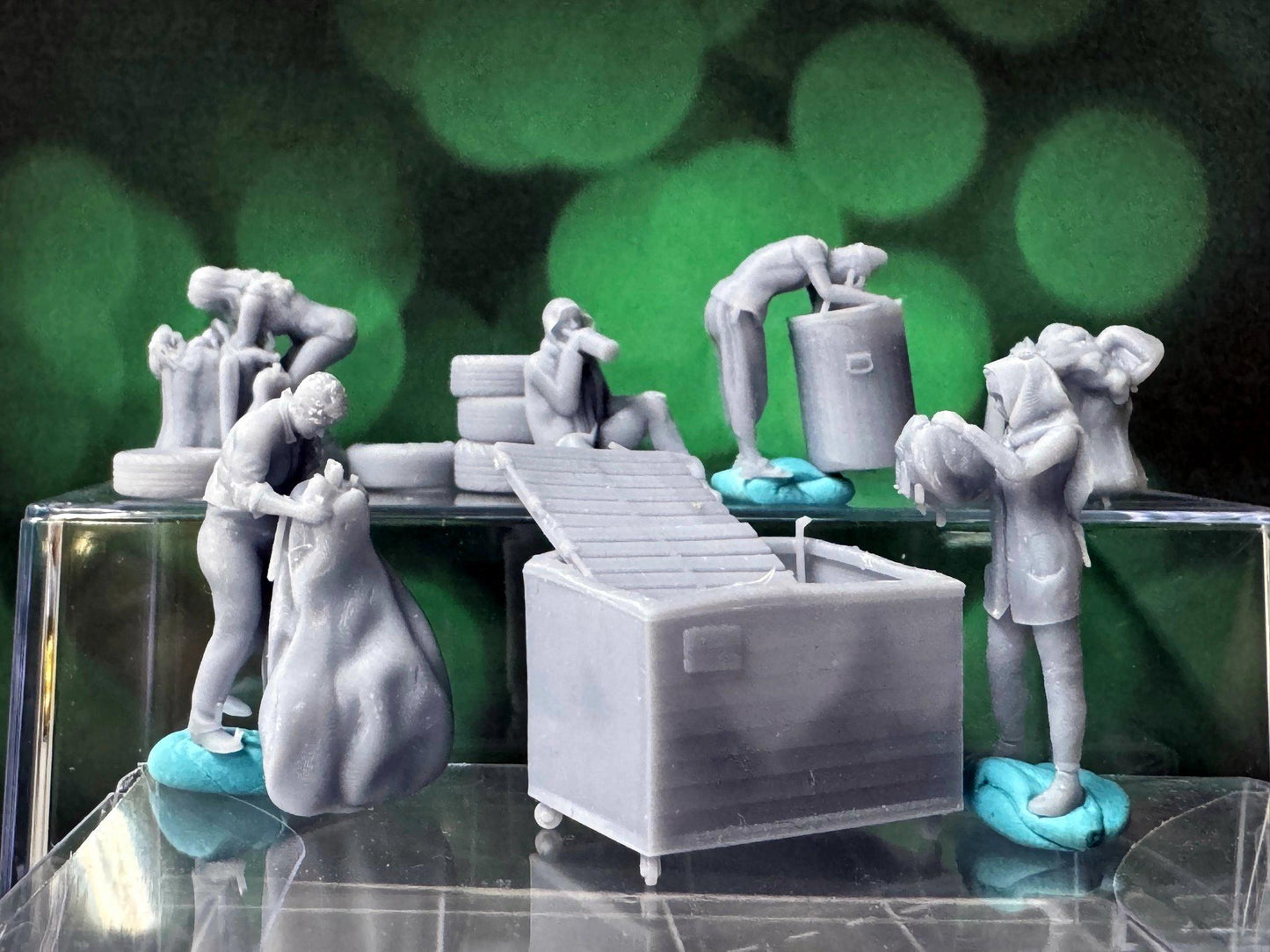 Double G 1:64 Miniature Human Figures - 3D Printed - Unpainted - great for Dioramas - Made in the USA LOT 654-1 Miniature 1.10 Homeless
