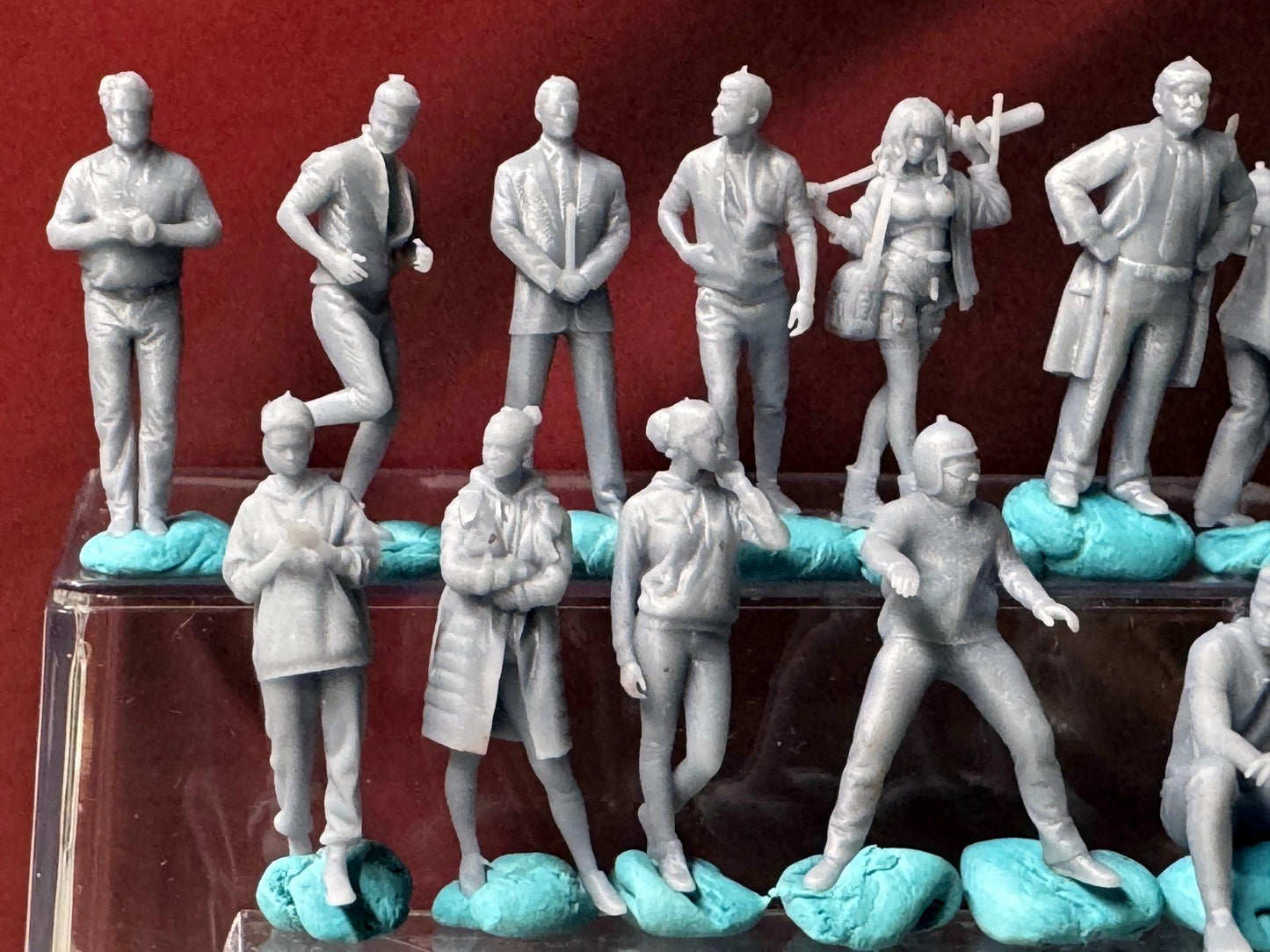 Double G 1:64 Miniature Human Figures - 3D Printed - Unpainted - great for Dioramas - Made in the USA LOT 664 Miniature 1.10