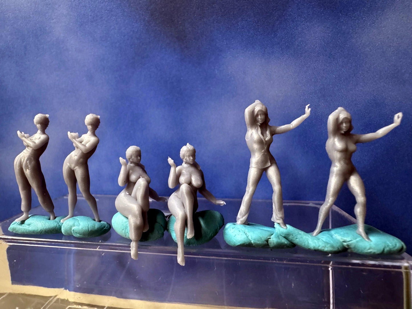 Double G 1:64 Miniature Human Figures - 3D Printed - Unpainted - great for Dioramas - Made in the USA LOT 666 Miniature 1.10