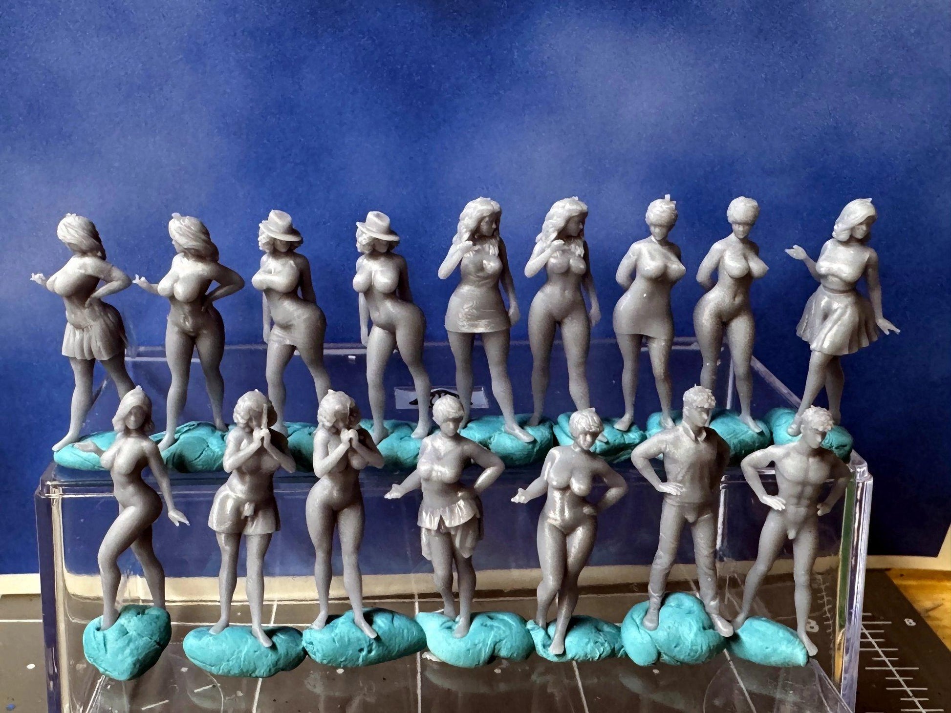 Double G 1:64 Miniature Human Figures - 3D Printed - Unpainted - great for Dioramas - Made in the USA LOT 666 Miniature 1.10