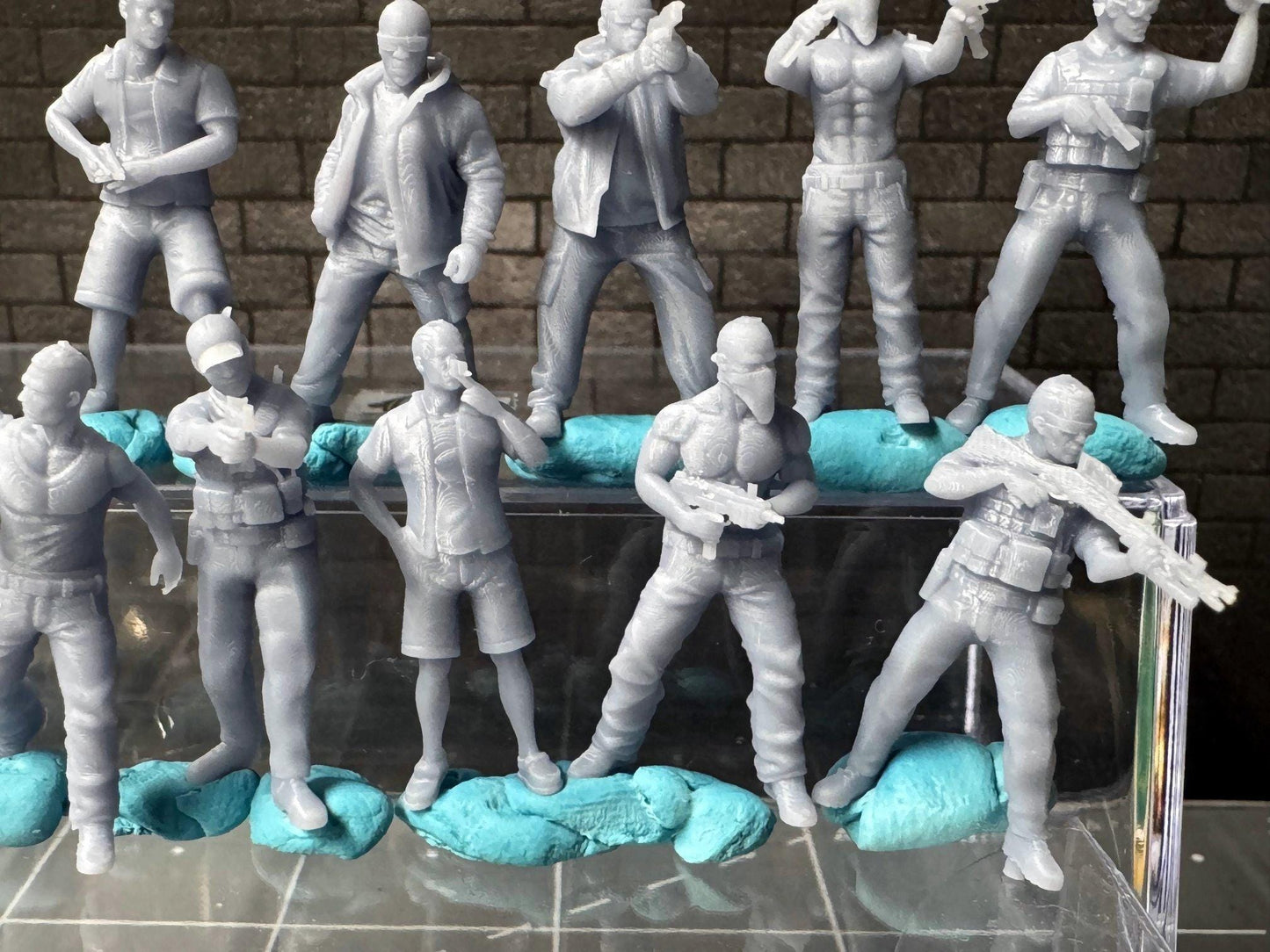 Double G 1:64 Miniature Human Figures - 3D Printed - Unpainted - great for Dioramas - Made in the USA LOT 655 Miniature 1.10