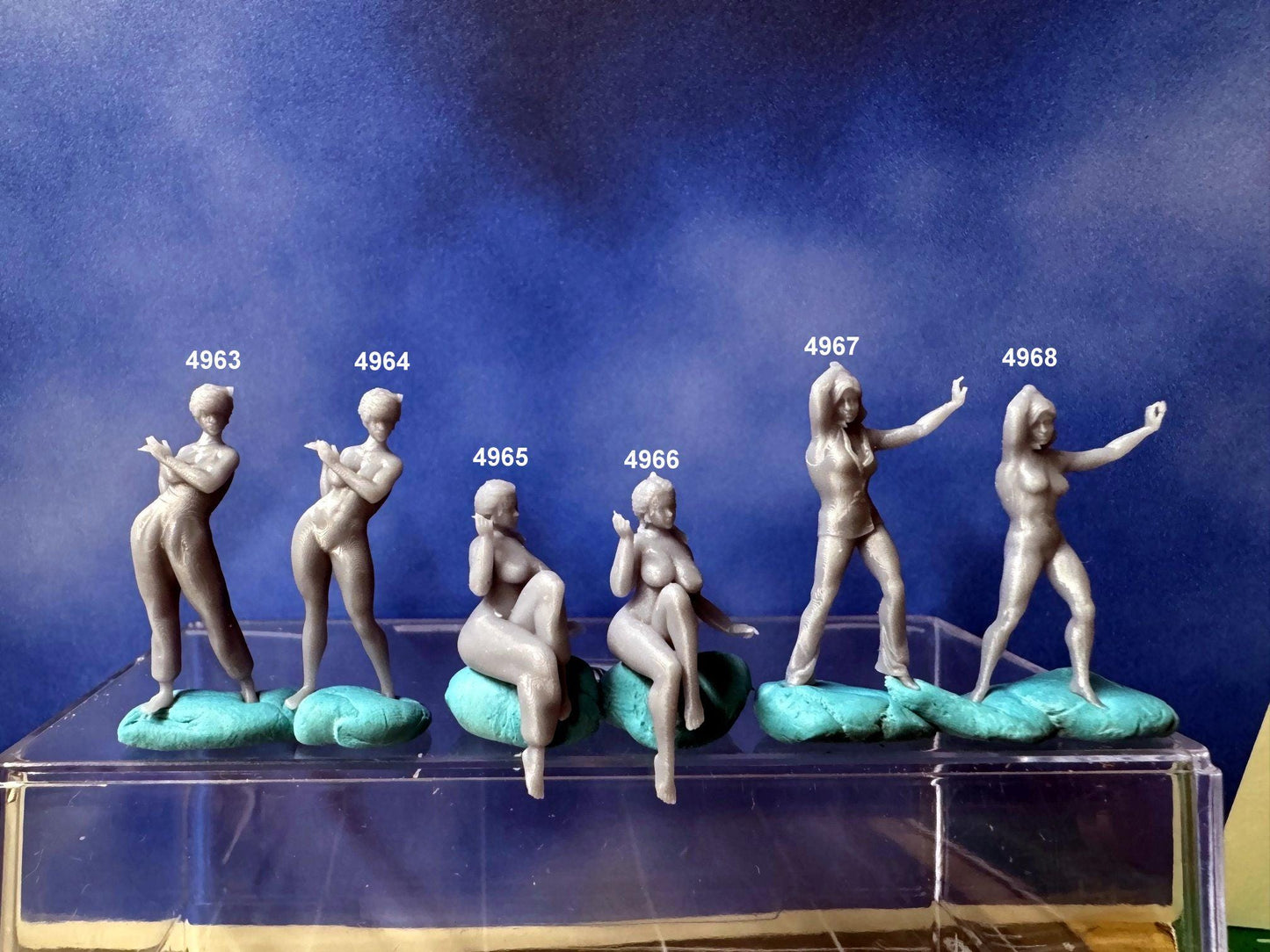 Double G 1:64 Miniature Human Figures - 3D Printed - Unpainted - great for Dioramas - Made in the USA LOT 666 Miniature 1.10