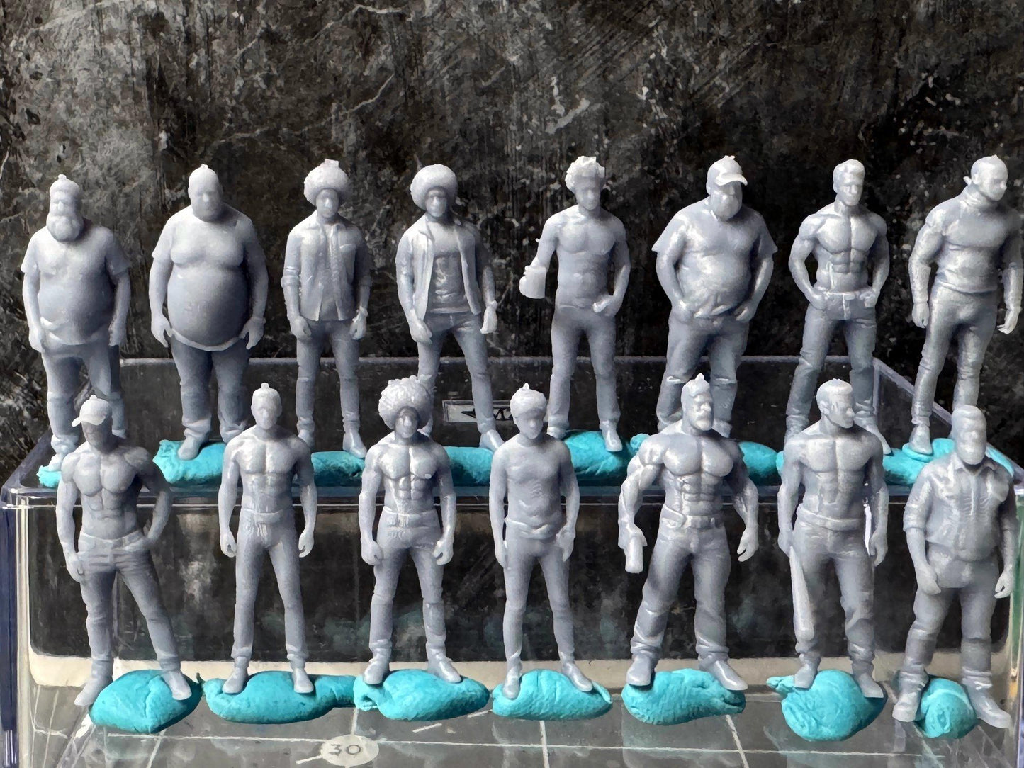 Double G 1:64 Miniature Human Figures - Unpainted - great for Dioramas - Made in the USA LOT Street Folks 1 Miniature 1.10