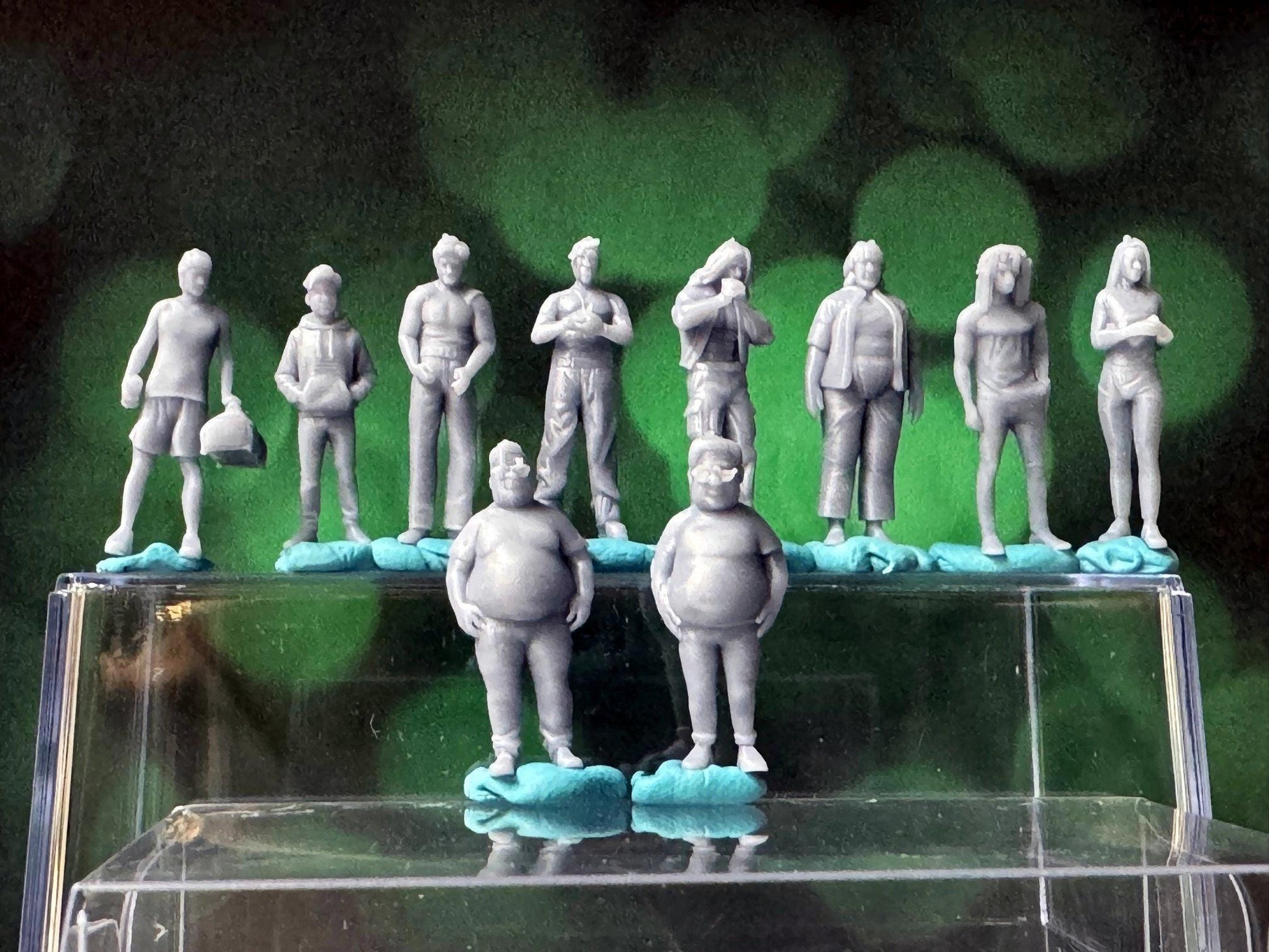 Double G 1:64 Miniature Human Figures - Unpainted - great for Dioramas - Made in the USA LOT Street Folks 2 Miniature 1.10