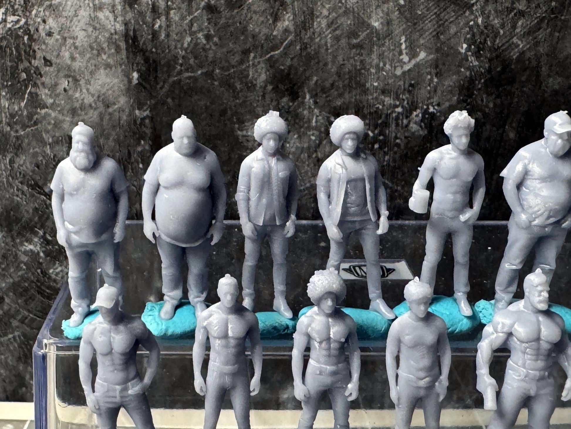 Double G 1:64 Miniature Human Figures - Unpainted - great for Dioramas - Made in the USA LOT Street Folks 1 Miniature 1.10