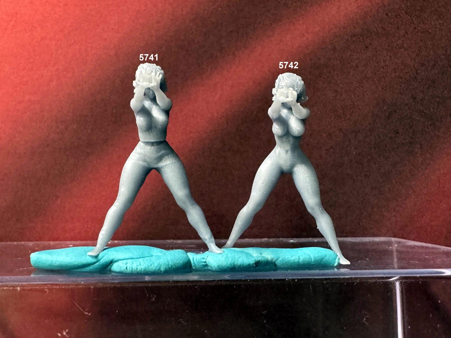 Double G 1:64 Miniature Human Figures - Unpainted - great for Dioramas - Made in the USA LOT 726 Miniature 1.10 Misc People