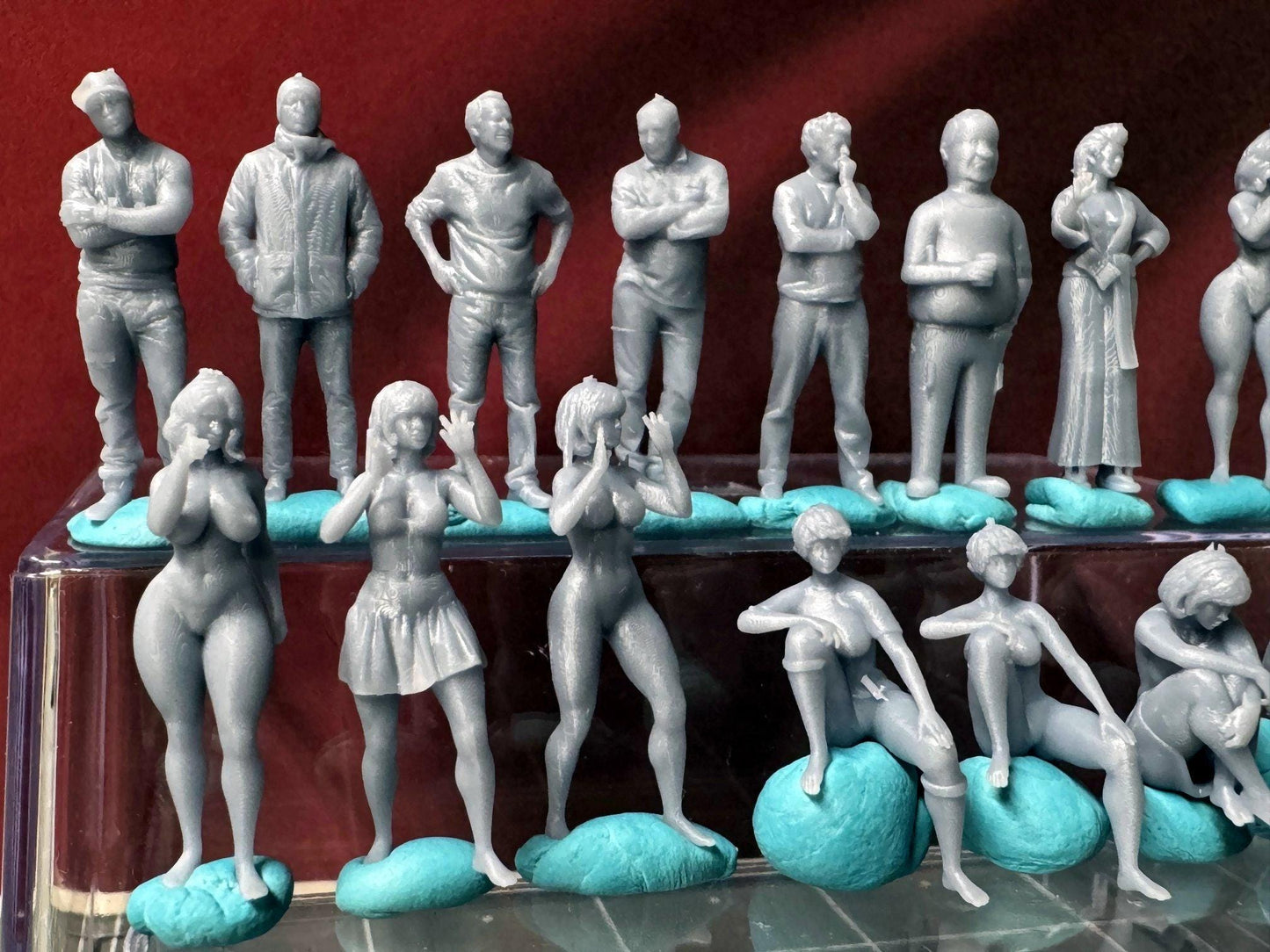 Double G 1:64 Miniature Human Figures - Unpainted - great for Dioramas - Made in the USA LOT 726 Miniature 1.10 Misc People