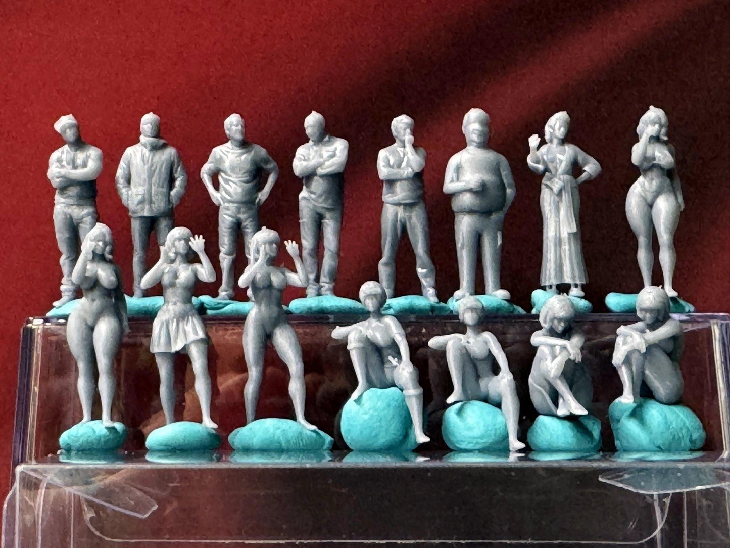 Double G 1:64 Miniature Human Figures - Unpainted - great for Dioramas - Made in the USA LOT 726 Miniature 1.10 Misc People