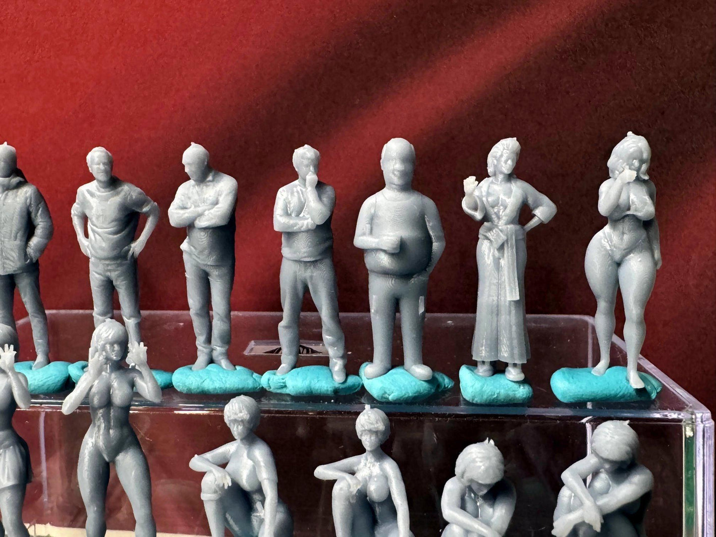 Double G 1:64 Miniature Human Figures - Unpainted - great for Dioramas - Made in the USA LOT 726 Miniature 1.10 Misc People
