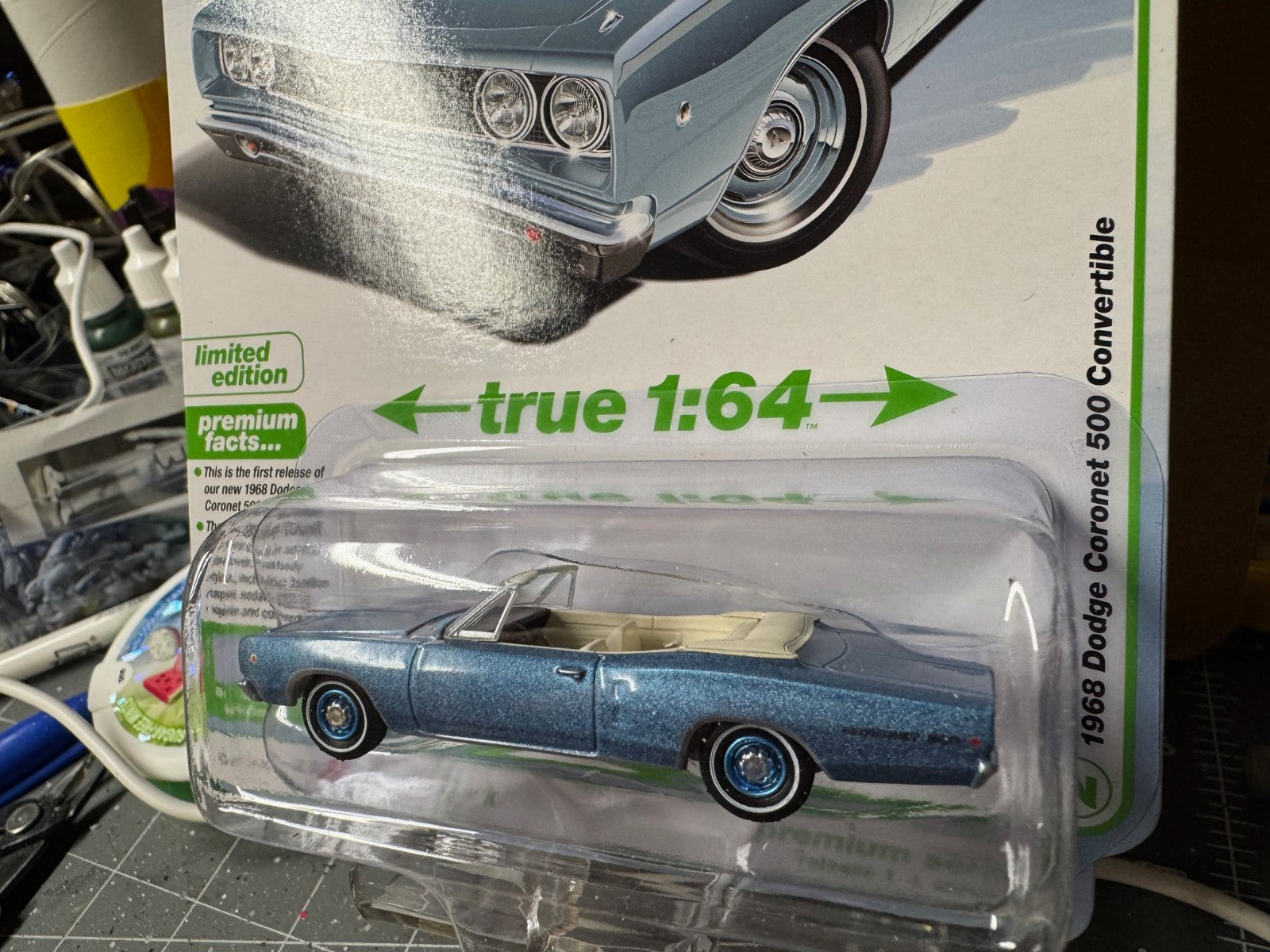 1:64 AutoWorld Premium 2026 R1A - 1968 Dodge Coronet 500 Convertible #AW64532