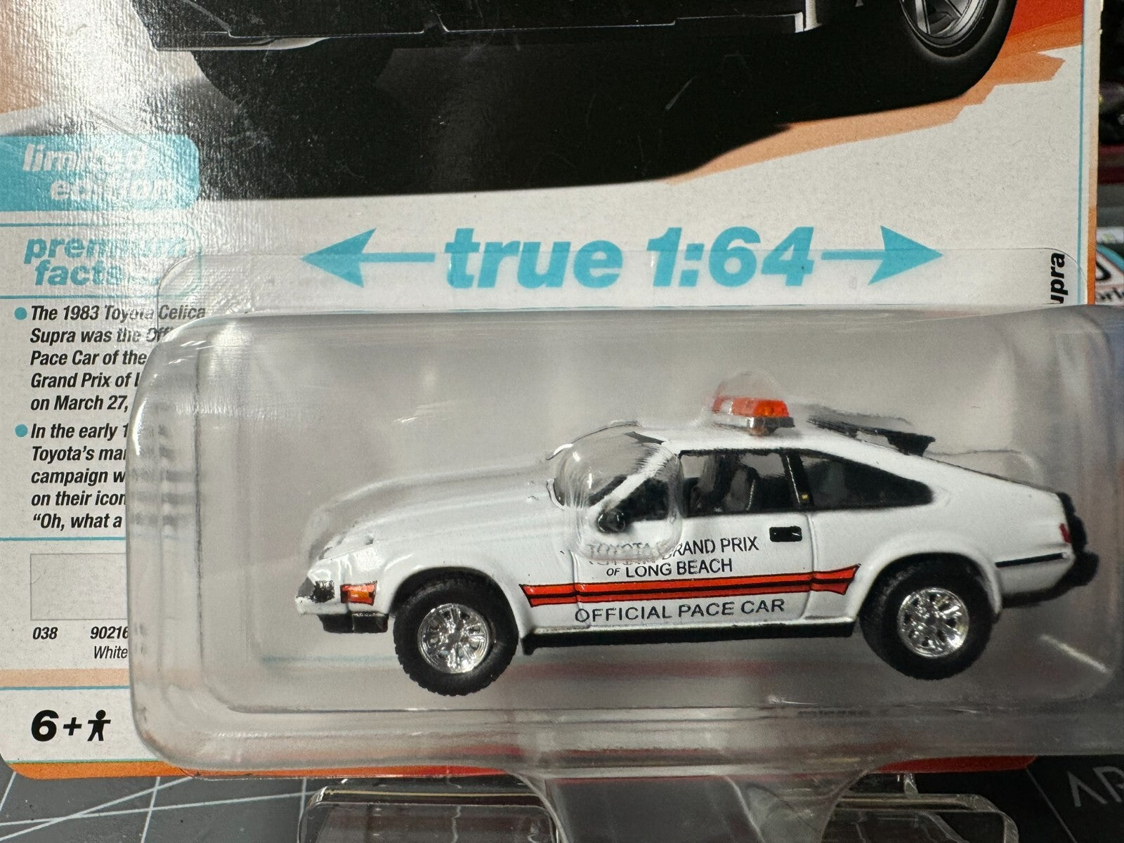 1:64 AutoWorld Premium 2024 R2B - 1983 Toyota Celica Supra White #AW64442B