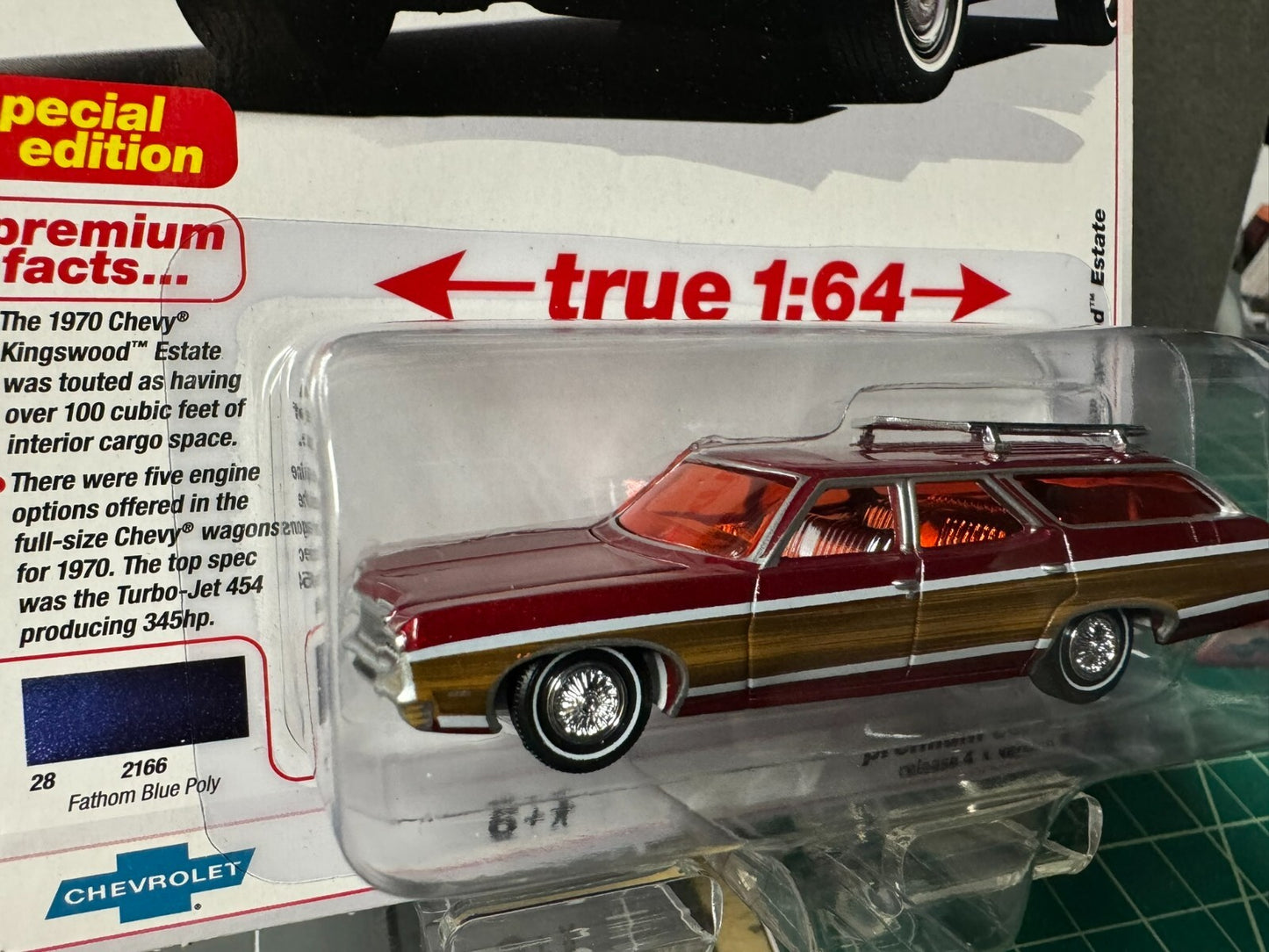 1:64 AutoWorld 1970 Chevy Kingswood Estate - Fathom Blue Ultra Red Chase