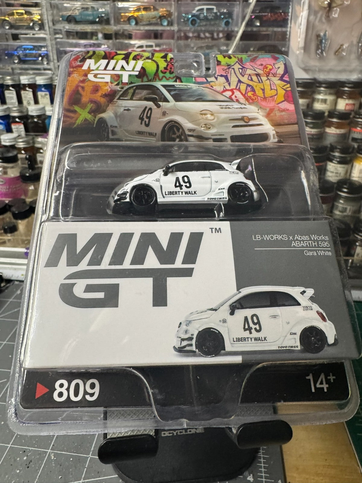 Mini GT LB-WORKS x Abas Works ABARTH 595 Gara White #809 1/64