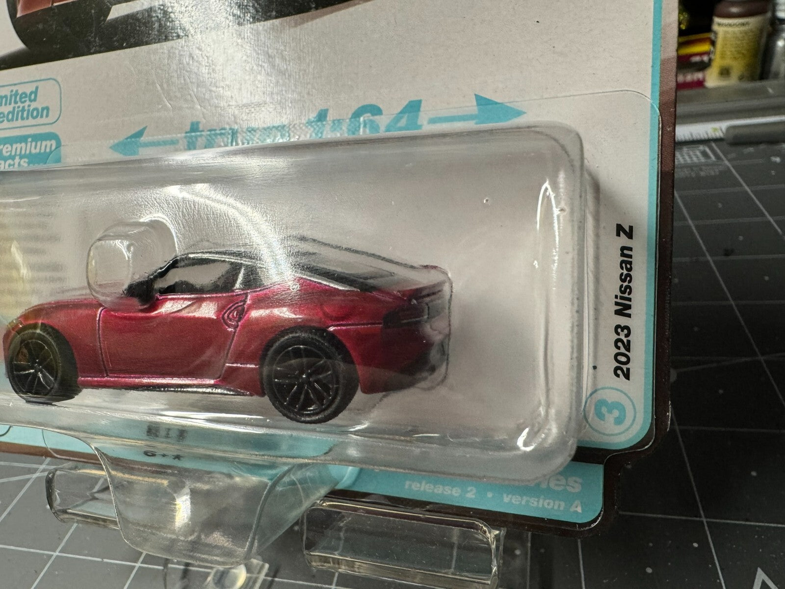 1:64 AutoWorld Premium 2024 R2A -2023 Nissan-Z Passion Red # AW64442A