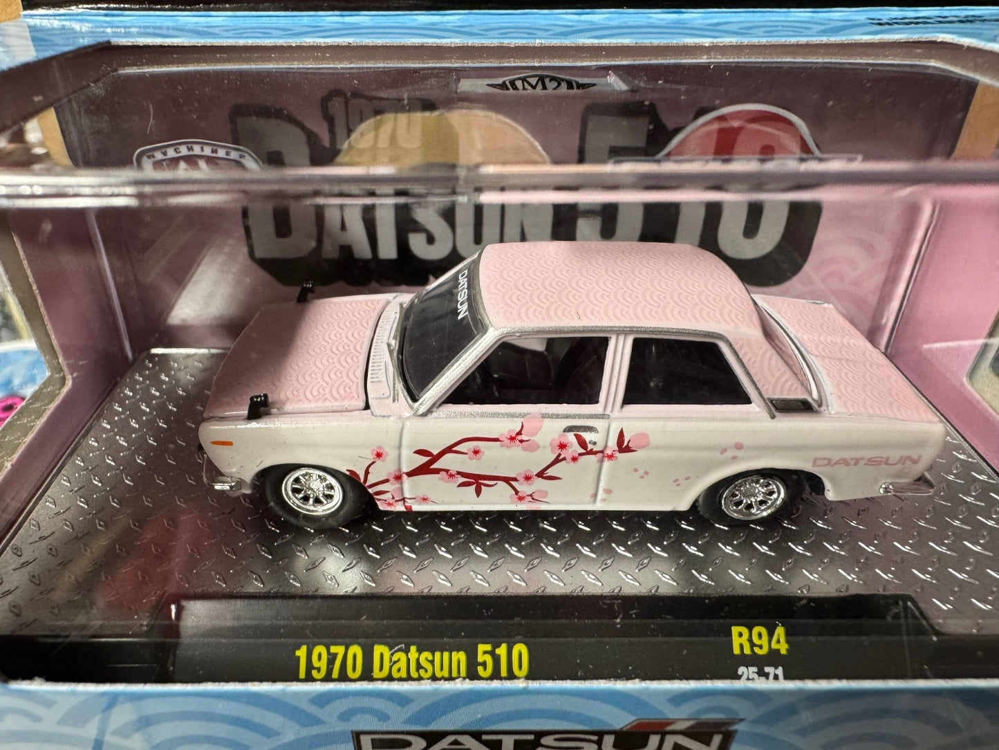 1:64 M2 Detroit Muscle  R94 - 1970 Datsun 510  #32600-94