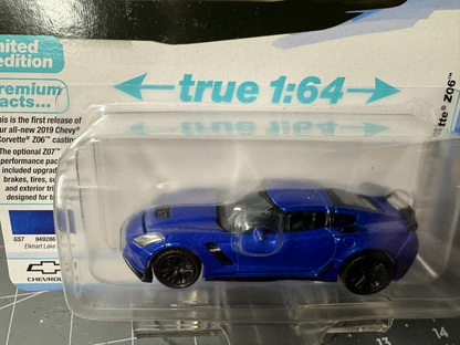 1:64 AutoWorld Premium 2024 R2B - 2019 Chevy Corvette Z06 Blue #AW64442B