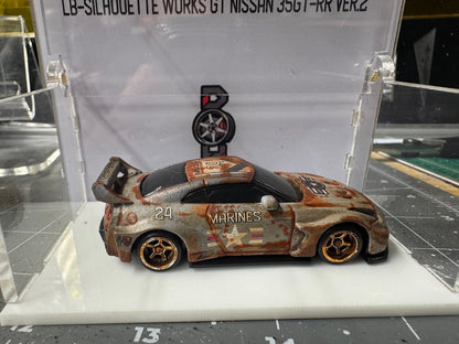 1:64 Chase LB-Silhouette Works GT Nissan 35GT-RR Ver.2 - Acrylic Case 2 of 2 USM