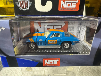 1:64 M2 Auto-Thentics Release 94  1966 Chevrolet Corvette 427  #32500-94