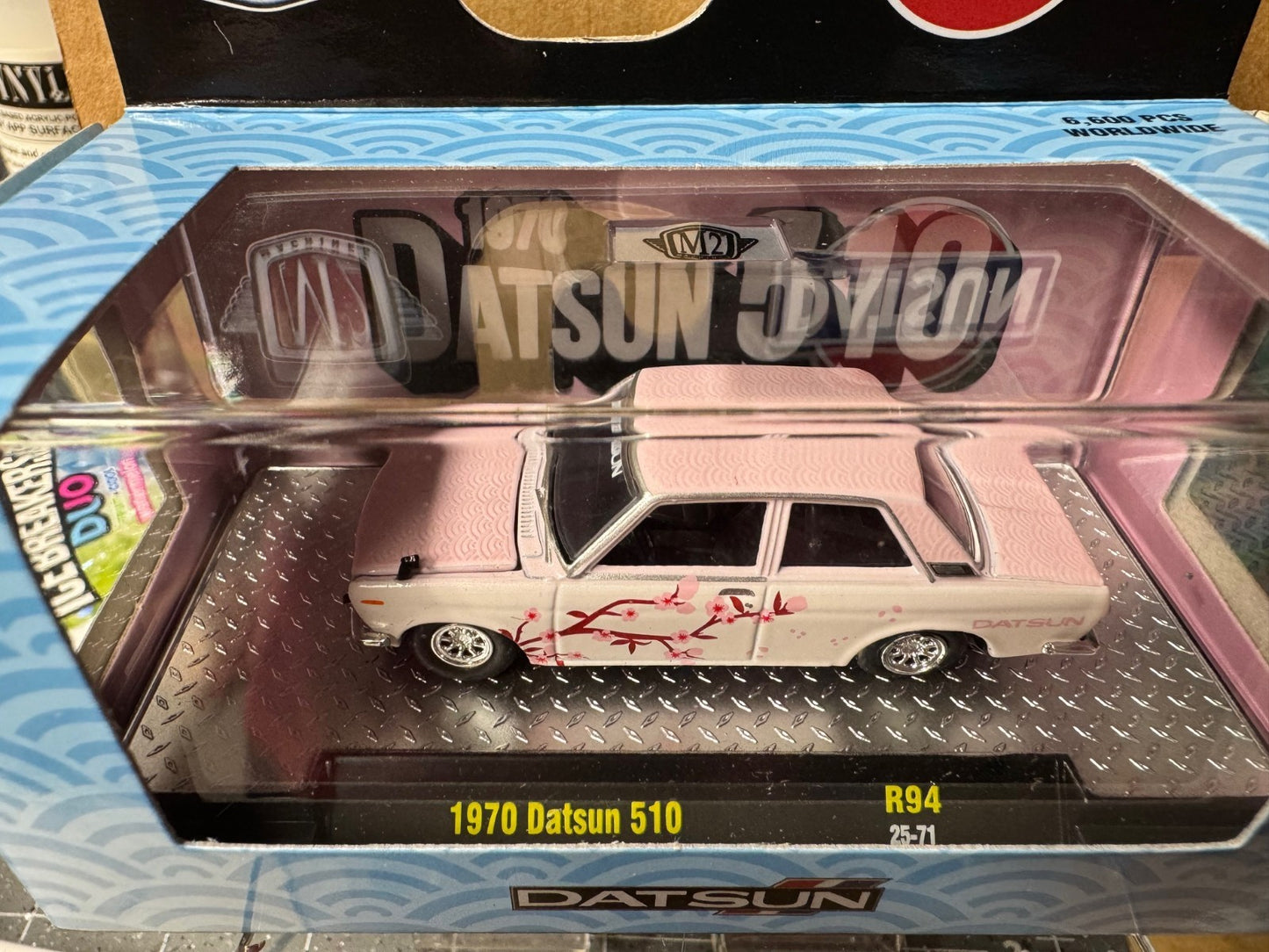 1:64 M2 Detroit Muscle  R94 - 1970 Datsun 510  #32600-94