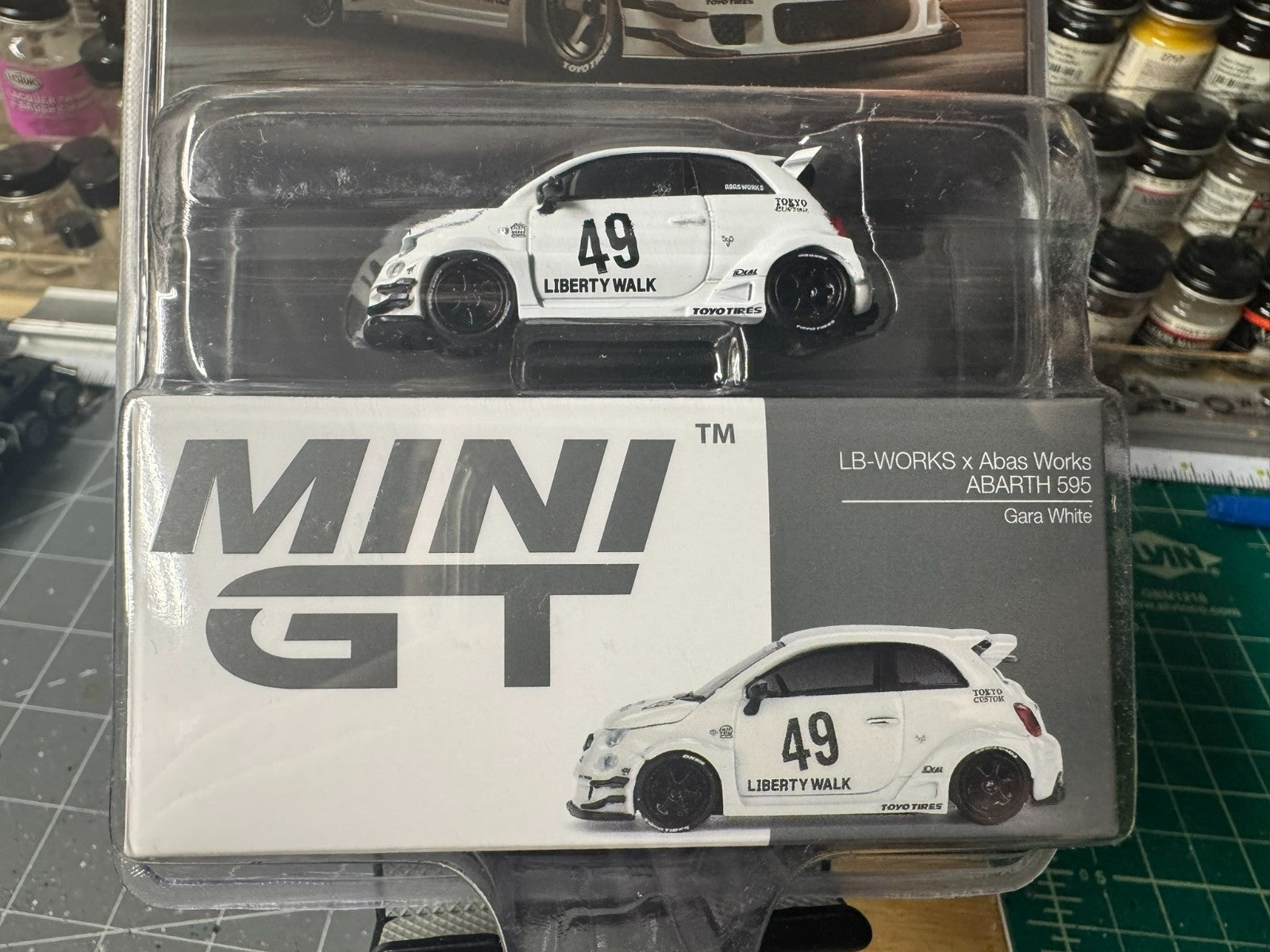 Mini GT LB-WORKS x Abas Works ABARTH 595 Gara White #809 1/64