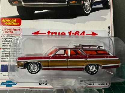 1:64 AutoWorld 1970 Chevy Kingswood Estate - Fathom Blue Ultra Red Chase