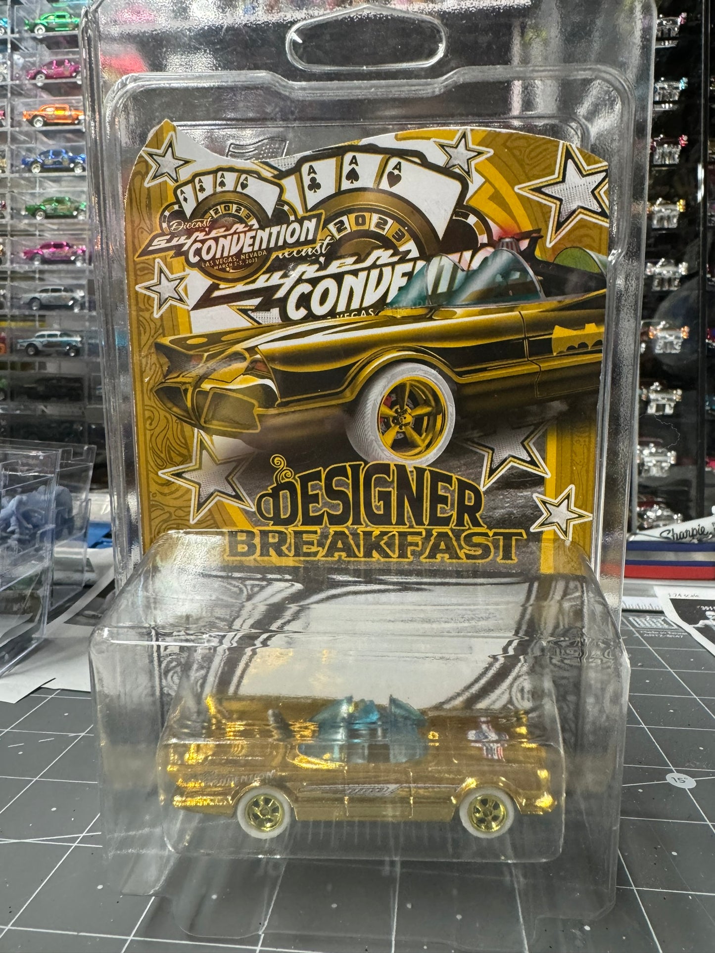 1-64 Scale / S-Scale Hot Wheels 2023 Las Vegas Convention Designer Breakfast Batmobile