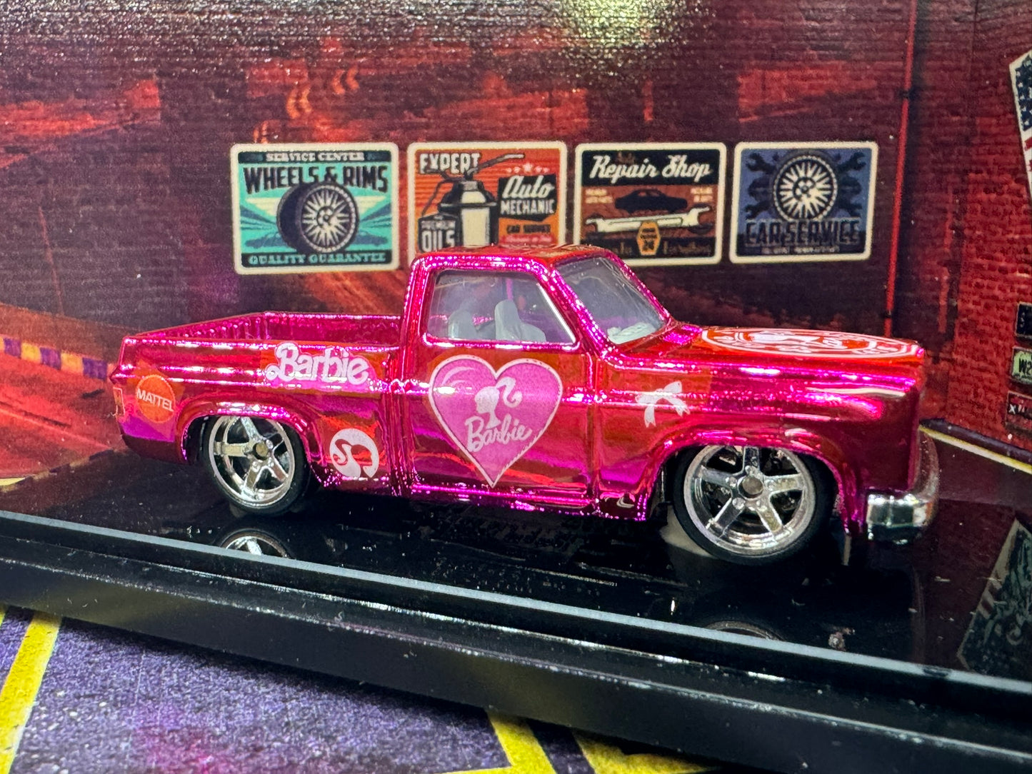 1-64 Scale / S-Scale 1983 Chevy Silverado Barbie Pink - Hydrochromed