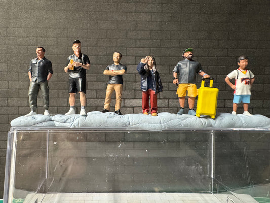 1:64 Miniature Human Figures - Diecast Metal - great for Dioramas /  Projects - Influencers 6 Figure SET - Miniature Figures