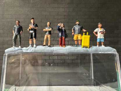 1:64 Miniature Human Figures - Diecast Metal - great for Dioramas /  Projects - Influencers 6 Figure SET - Miniature Figures