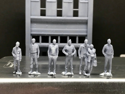 1:64 Scale Miniature People - Resin / unpainted - great for Dioramas / Hot Wheels - Made in the USA GROUP 73 - Miniature Figures